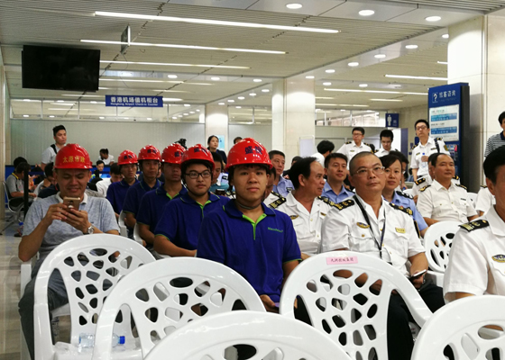 抢修遭台风重创的九洲港口岸，安博(中国)anbo·官方网页版,义不容辞！