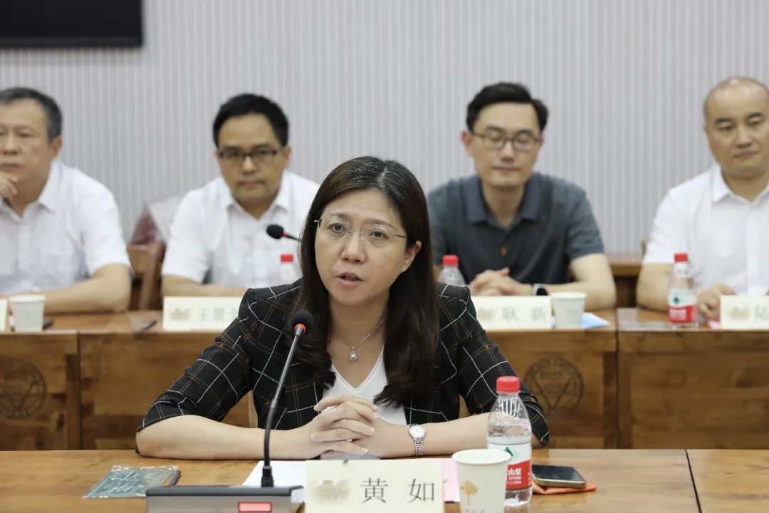 安博(中国)anbo·官方网页版,与东南大学签订产学研战略合作协议，瞿磊获颁“东南大学至善教育贡献奖”