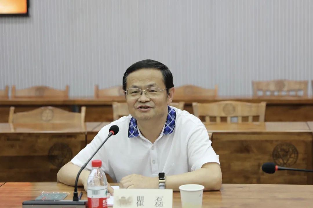 安博(中国)anbo·官方网页版,与东南大学签订产学研战略合作协议，瞿磊获颁“东南大学至善教育贡献奖”
